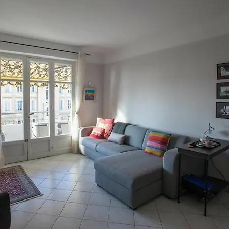 Palais View Apartment
