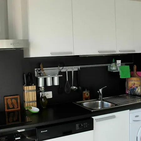 Stunning Views From Lovely One Bedroom In Only A Short Walk From The Palais 479 Апартаменты Канны